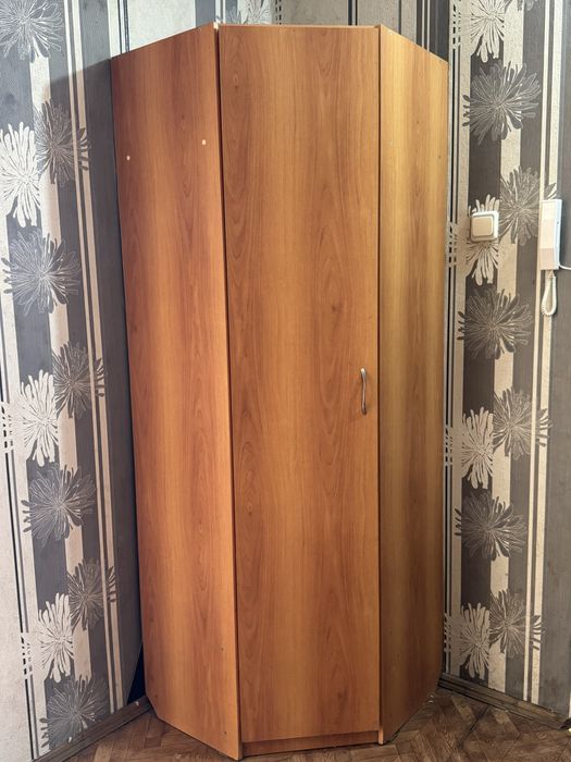 Продам недорого мебель!!