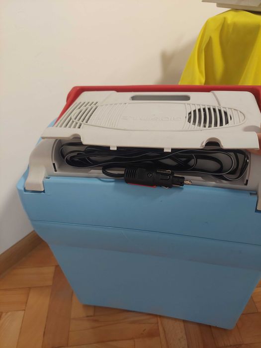 Електрическа хладилна чанта GIO STYLE (12V)