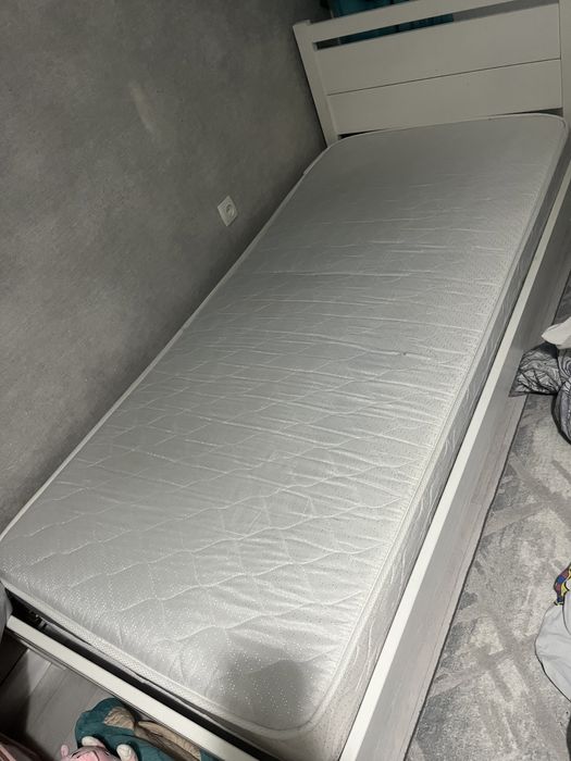 Продам матрас в отличном состоянии