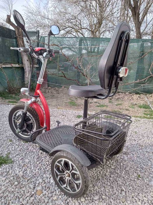 Електрическа триколка за възрастни