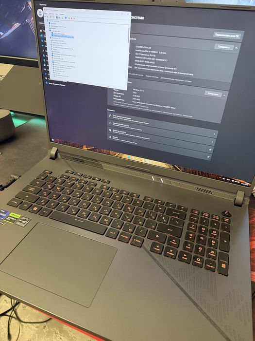 Asus rog strix G18