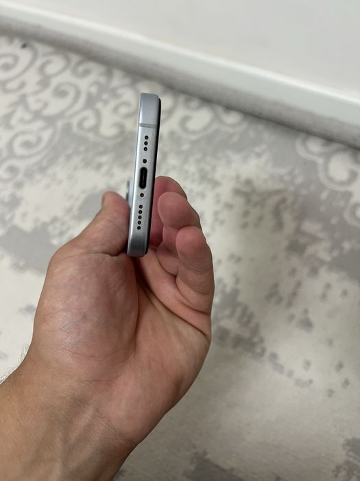 Срочно продам iphone 15/айфон 15