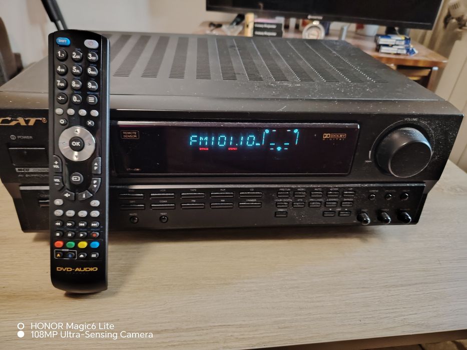 Amplituner CAT-CS 907(5+1) cu telecomandă