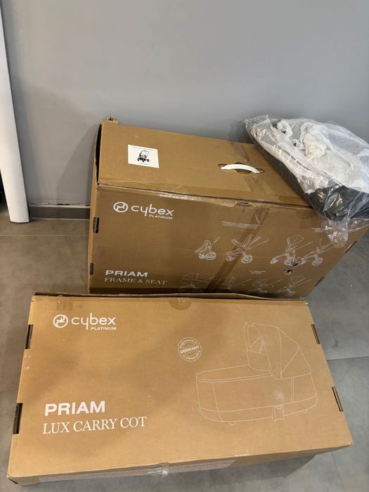 Cybex        Priam