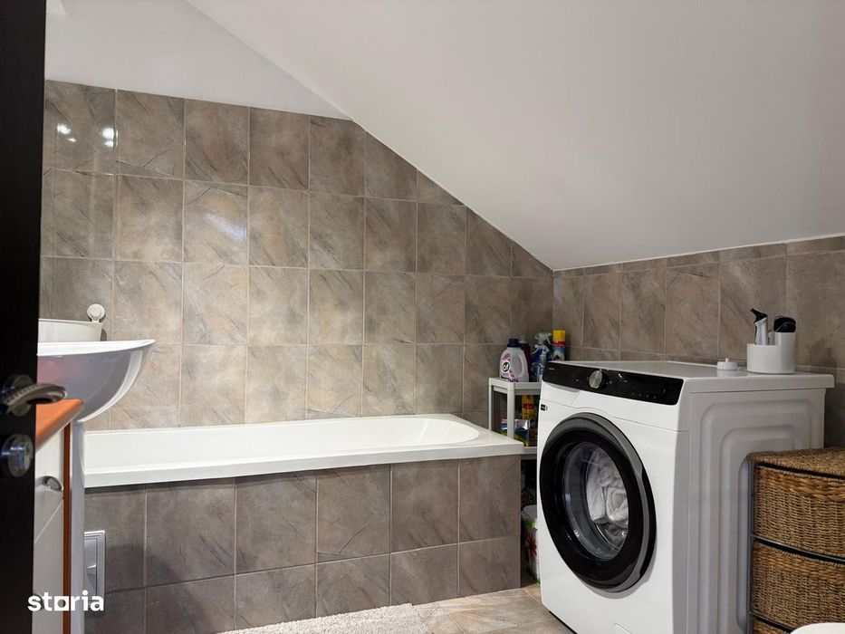 Apartament 3 camere 2 bai direct proprietar.