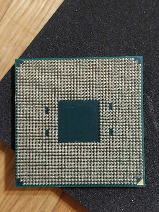 AMD Ryzen 5 5600, 6-ядрен, AM4 - със ЗАБЕЛЕЖКА !