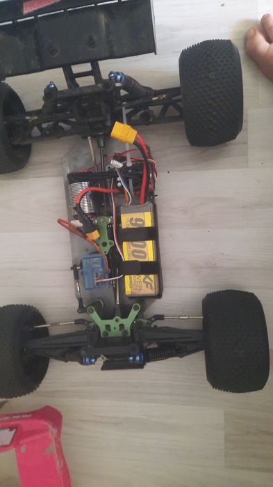 Продавам тръги 4s