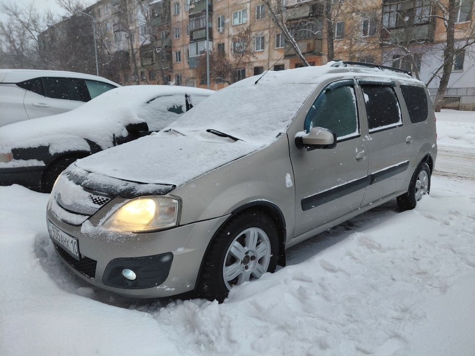 Ларгус 2014  16 клапанов Рено. 7 мест