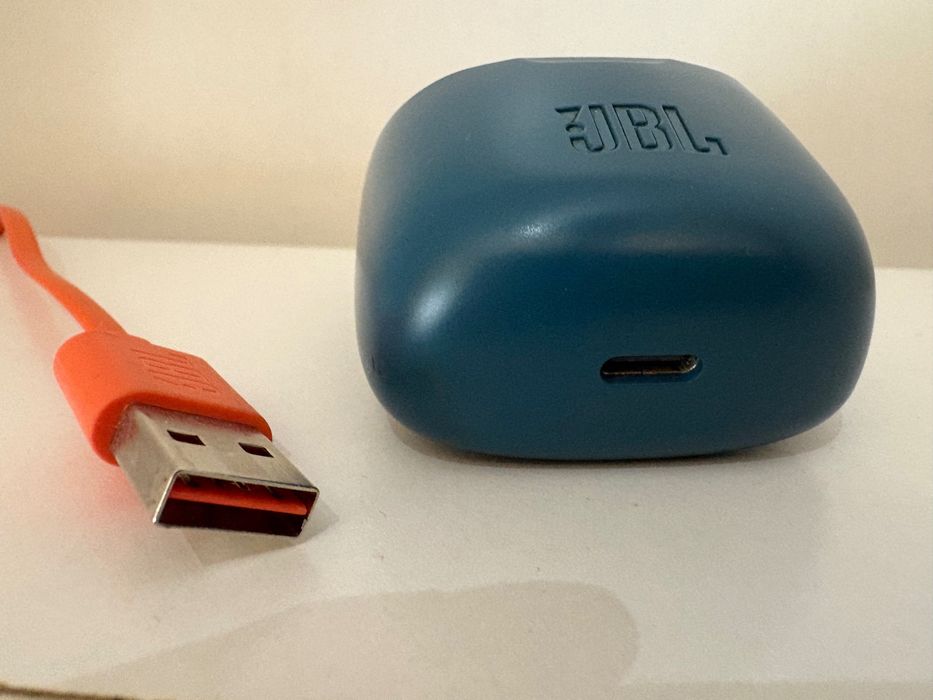 True wireless слушалки JBL T225 БЕЗЖИЧНА ВРЪЗКА, СИН Цена:110лв