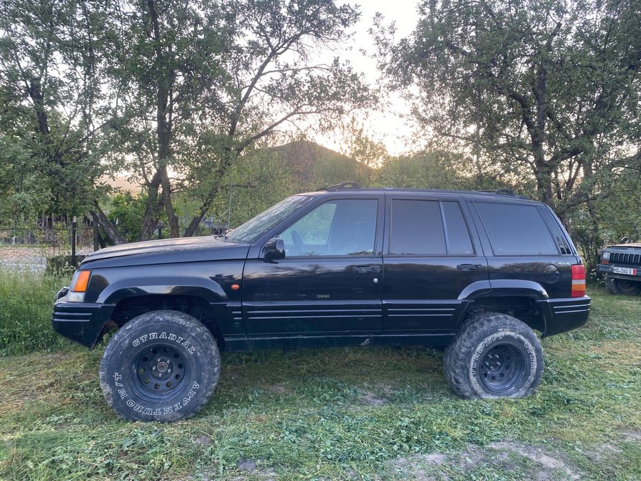 Dezmembrez jeep zj