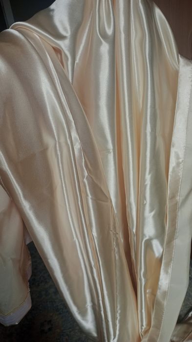 Продам шторы новый