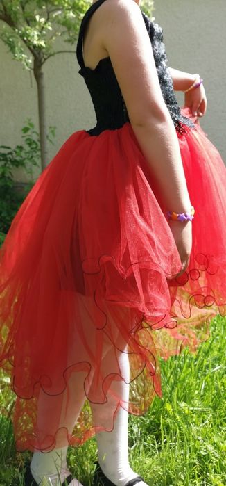 Рокля с пайети за принцеси