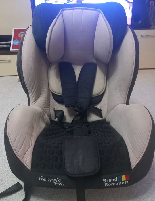 Scaun auto cu isofix