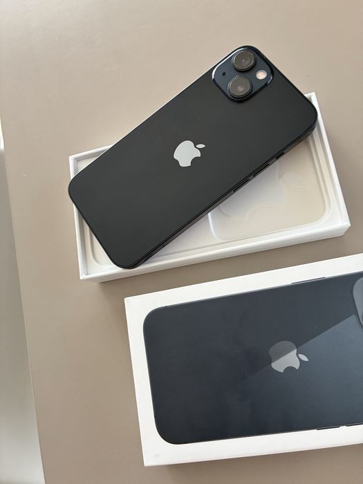 iPhone 13 черен 128 GB
