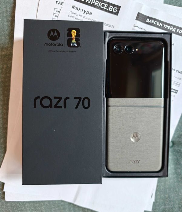 Нов Motorola Razr 70 256GB – С 24 Месеца гаранция и фактура
