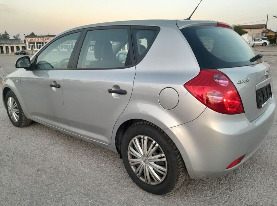 Kia ceed 1.4 2010