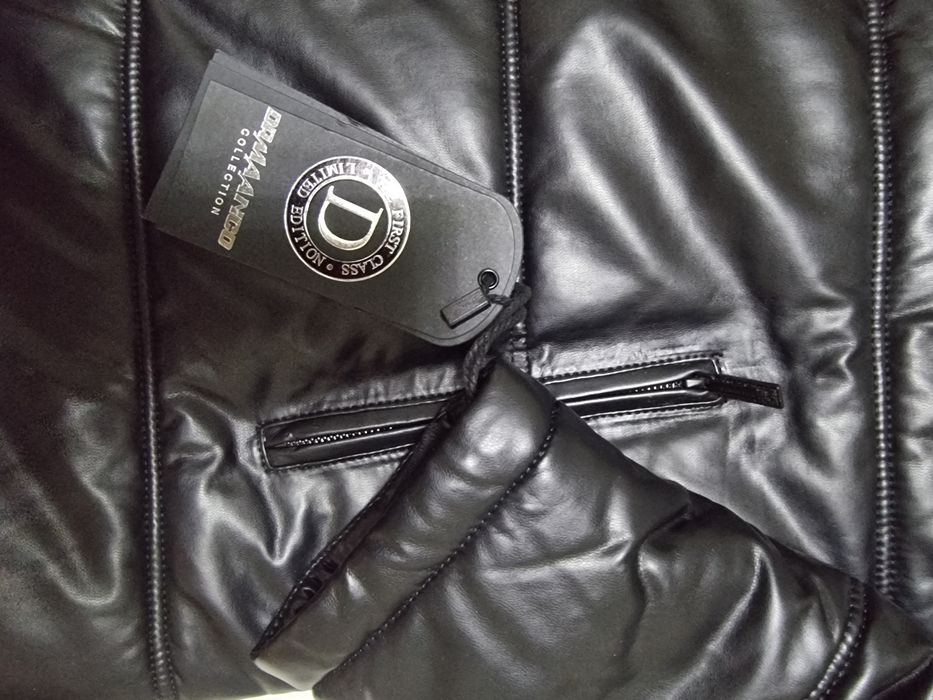 Мужская,стильная куртка.