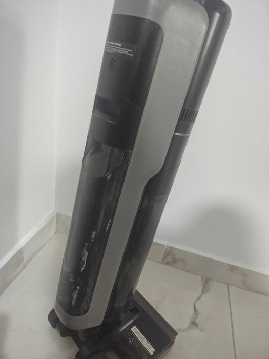 Vand doua aspiratoare dreame unul h12 pro si unul h13 pro