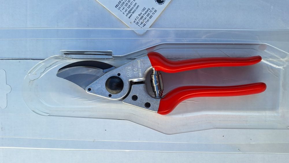 Felco 11.  Felco 12.  Felco 14.