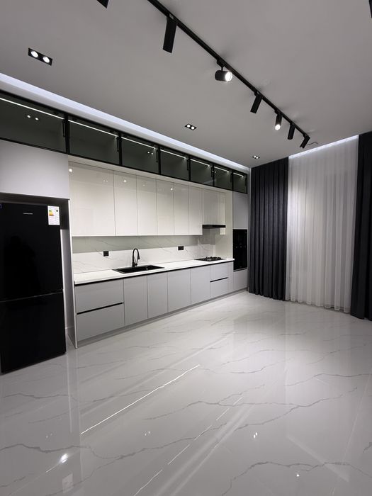 Учкахрамон пўстидан 6 км ўтканда участка сотилади