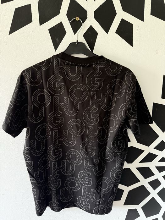 Tricou hugo boss L si S