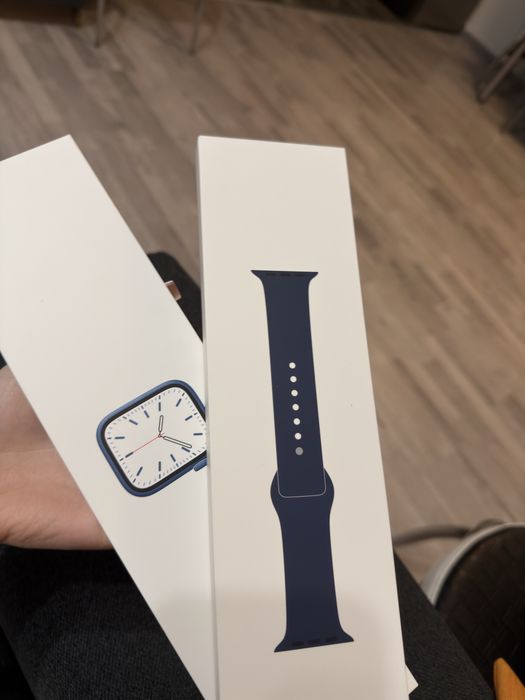 Apple Watch Series 7 2021, Blue Alu Abyss 45mm,