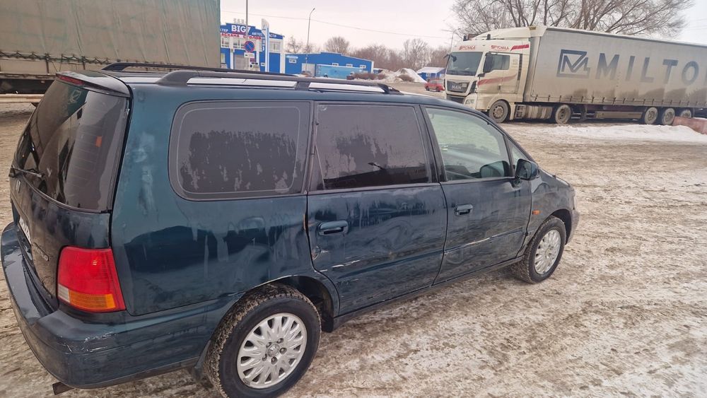 Продам,Хонду Шаттл. Минивэн. ХтС