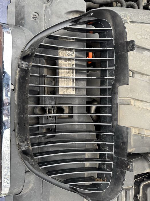 Маска решетка за Сеат