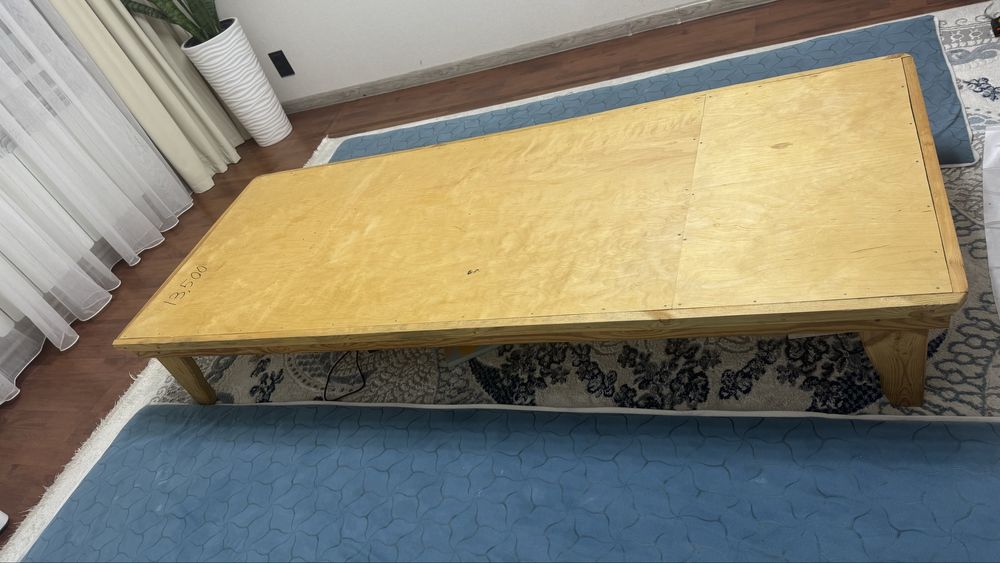 Обеденный жер стол