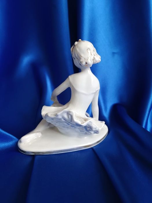 Статуэтка антиквариат