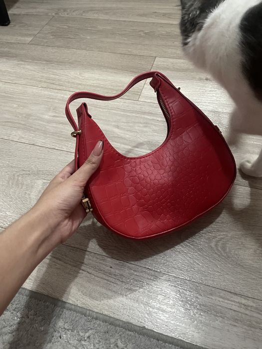 Сумочка новые черный красный