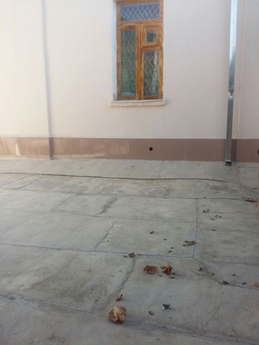 Продается  дом    в  центри  города    есть  дарога    можна  построит