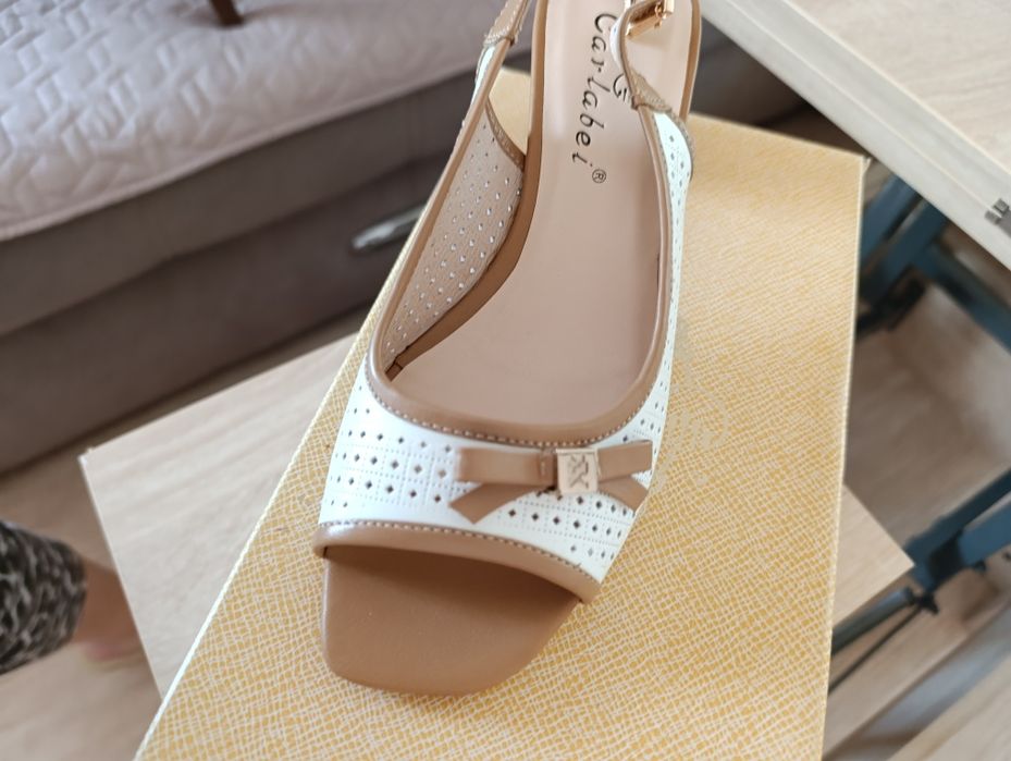 Босоножки новые , 38 размер