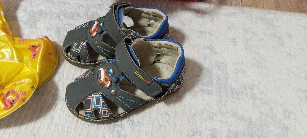 Отдам Сандали 21 размер