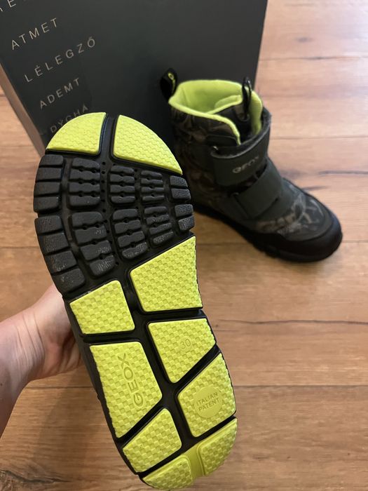 Apreschiuri noi 30 GEOX AMPHIBIOX