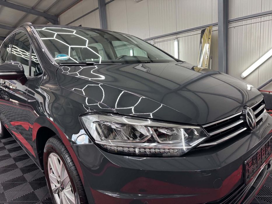 VOLKSWAGEN Touran 2023 — imagine 4