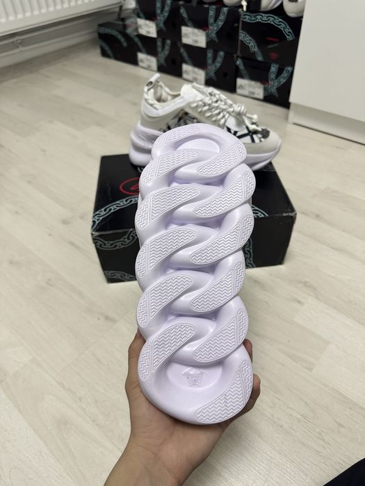 Versace Chain Reaction