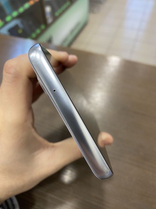 Motorola Edge 30 Pro / 128GB / Impecabil / Garantie 12 luni