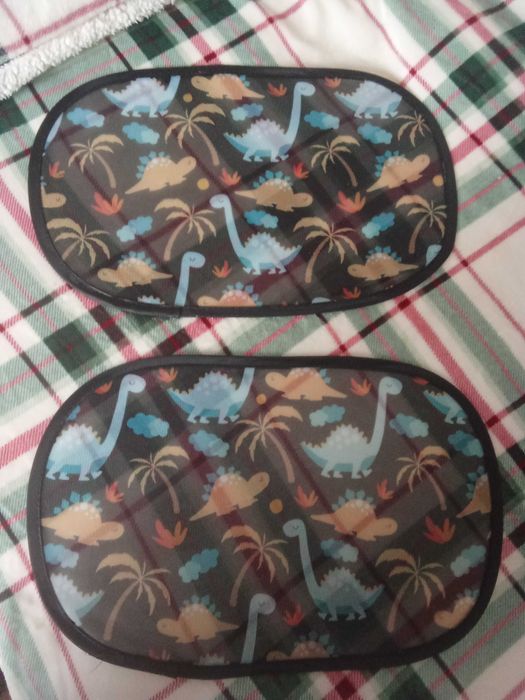 Сенници за кола нови ,2 бр. 10 евро..