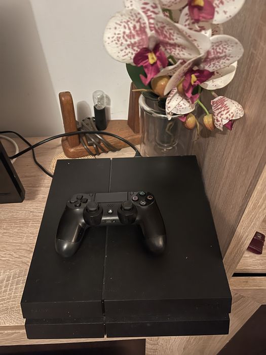 Playstation 4 + 9 jocuri