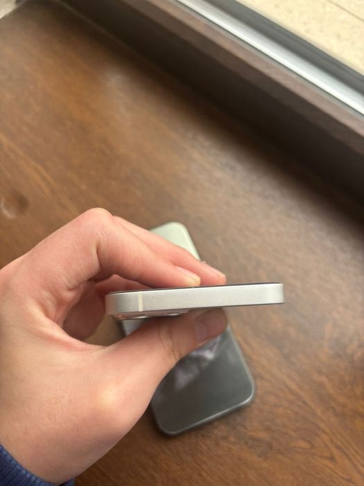 Айфон 13 на 128 гб акб 100%