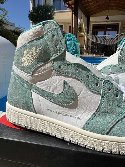 Jordan 1 Retro High Turbo Green 43 EUR Кецове + Кутия + Връзки Нови