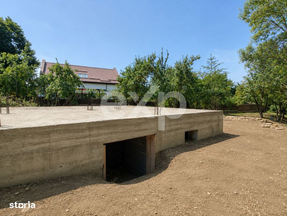 Teren 800 Mp Cu Construcție Incepută – Săcele, Str. Avram Iancu
