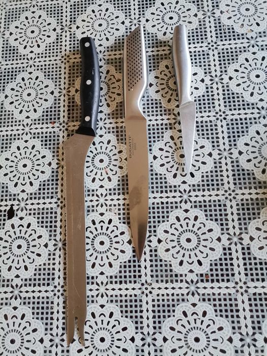 .Универсални ножове с цена 12,14 и 8 лева