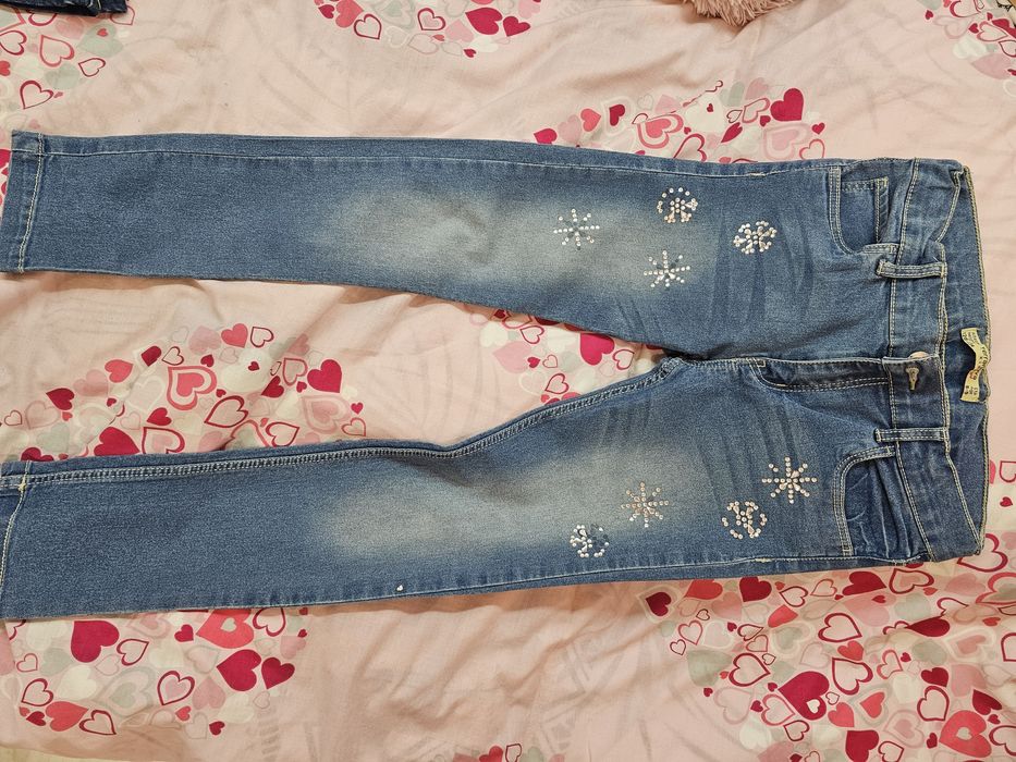 Дрешки за малка госпожица