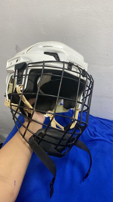 Хоккейная форма.