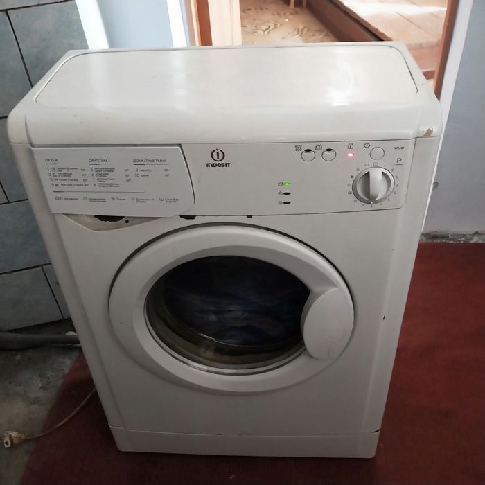 Продам стиральную машину