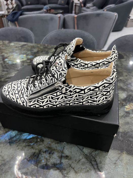 Guiseppe zanotti сникърси