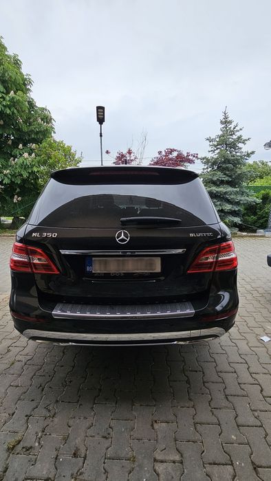 Mercedes ML -  schimb cu Miniescavator