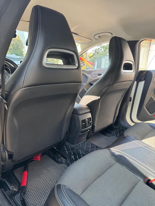 Продам Mercedes Benz CLA 200